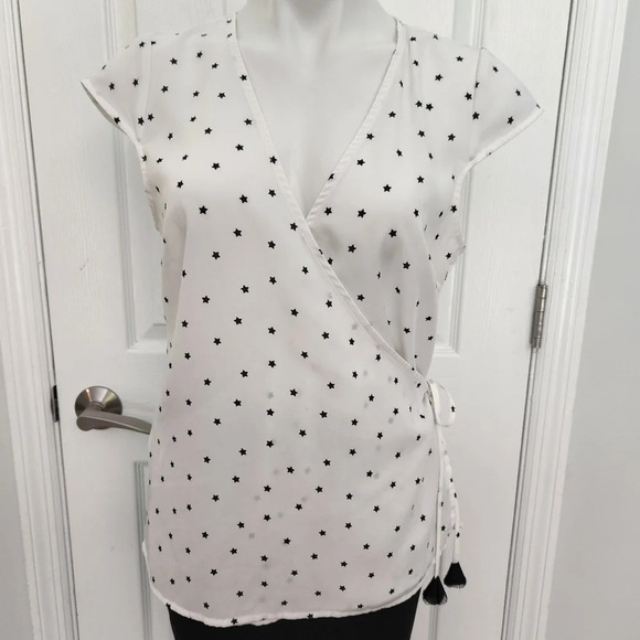 Collective Concepts Star Print Top - Picture 1 of 15